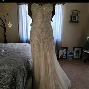 Size 14 strapless wedding dress